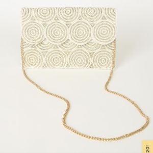 Lulu's Mu Magic Moment White Pearl Clutch